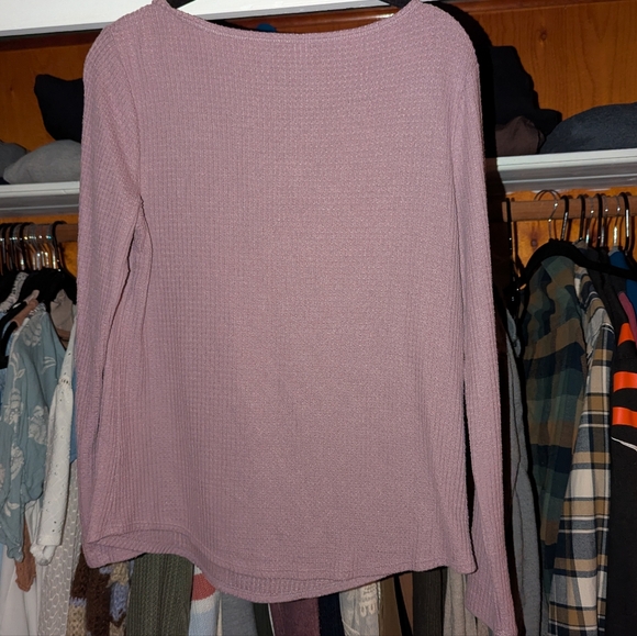 V-Neck Long Sleeve Top - Picture 3 of 4
